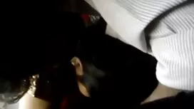 Một người đàn ông bé ...