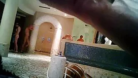 Helen đã có một cơn  ...